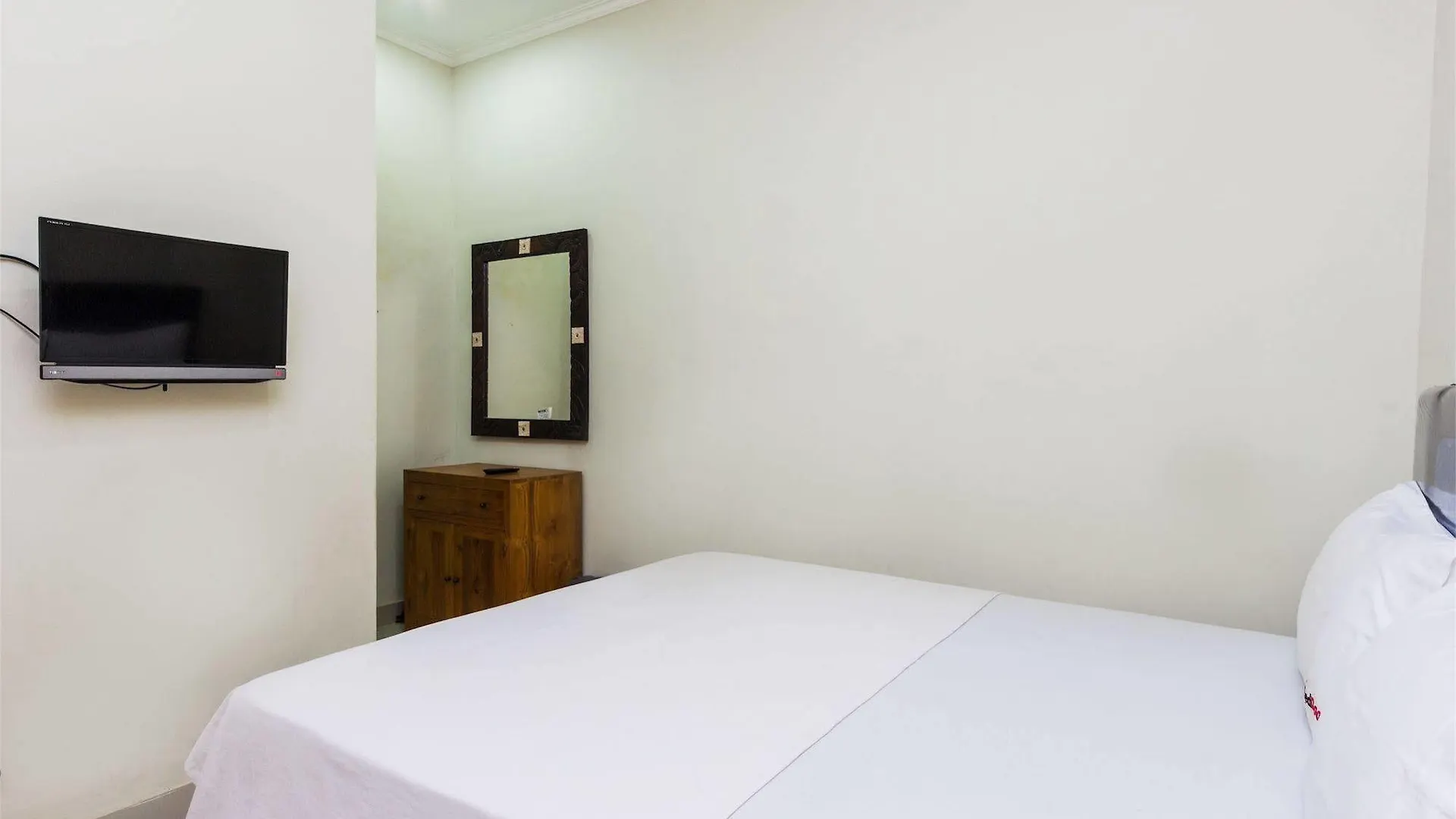 Reddoorz @ Poppies Lane Two Guest House Kuta  2*, Kuta (Bali)