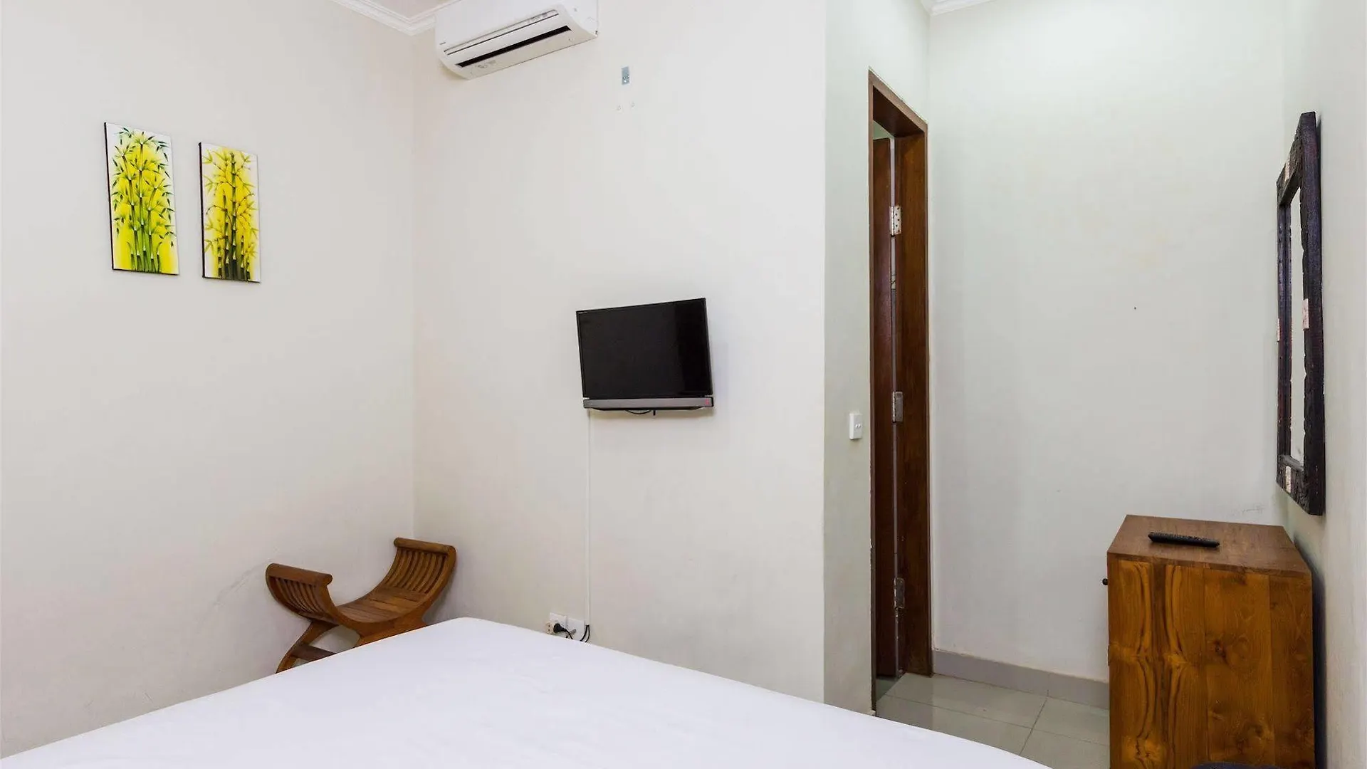 Reddoorz @ Poppies Lane Two Guest House Kuta  2*, Kuta (Bali) Indonesia